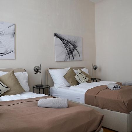 Spacious Apartment, 3 Min To U6 Metro Вена Экстерьер фото