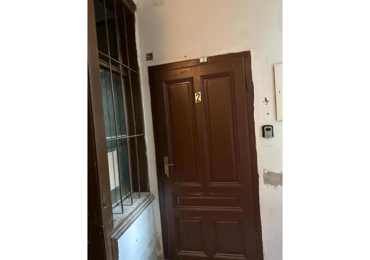 Spacious Apartment, 3 Min To U6 Metro Вена Экстерьер фото