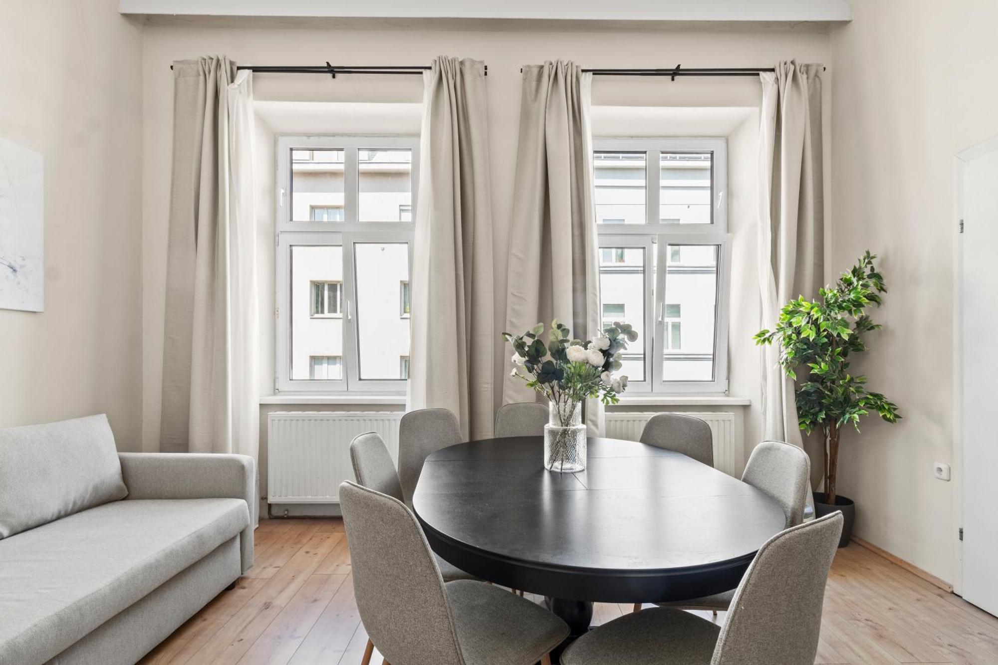 Spacious Apartment, 3 Min To U6 Metro Вена Экстерьер фото