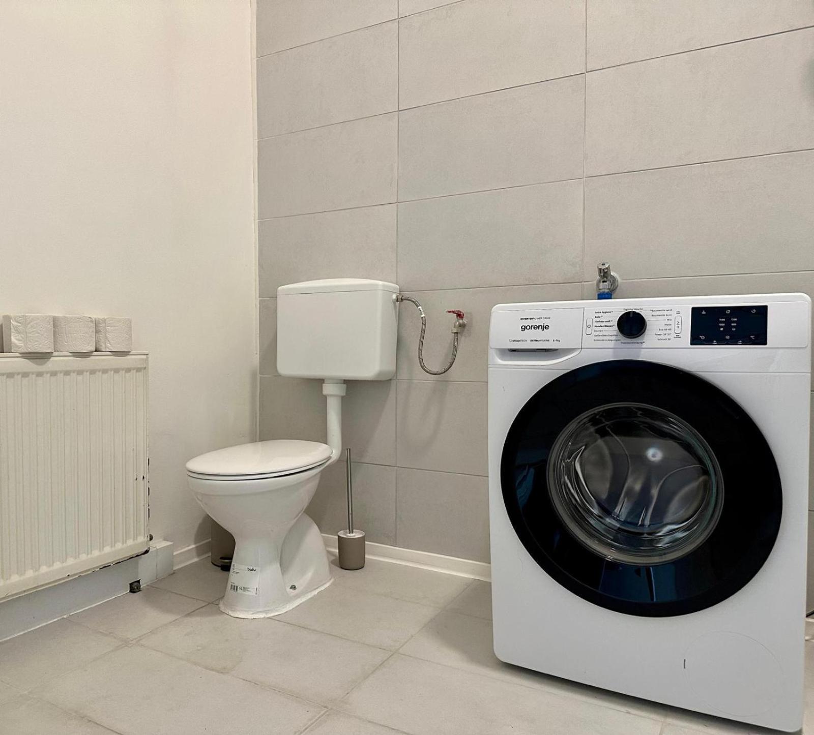 Spacious Apartment, 3 Min To U6 Metro Вена Экстерьер фото