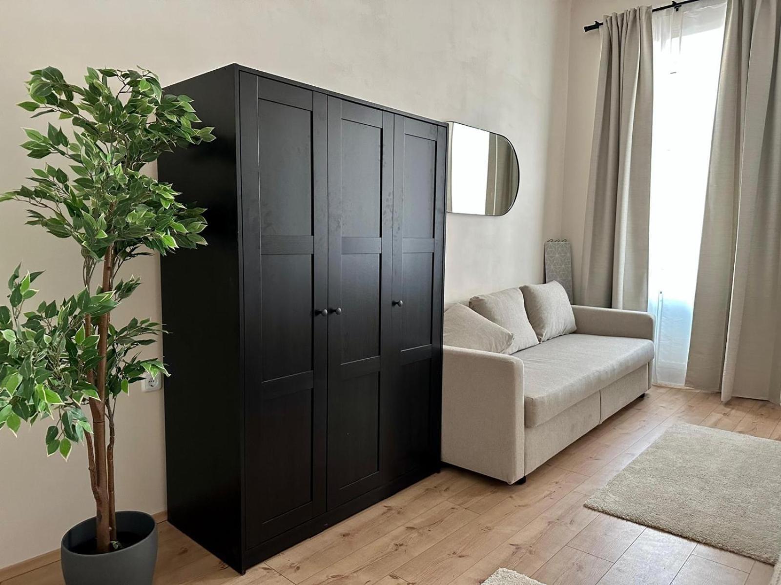 Spacious Apartment, 3 Min To U6 Metro Вена Экстерьер фото