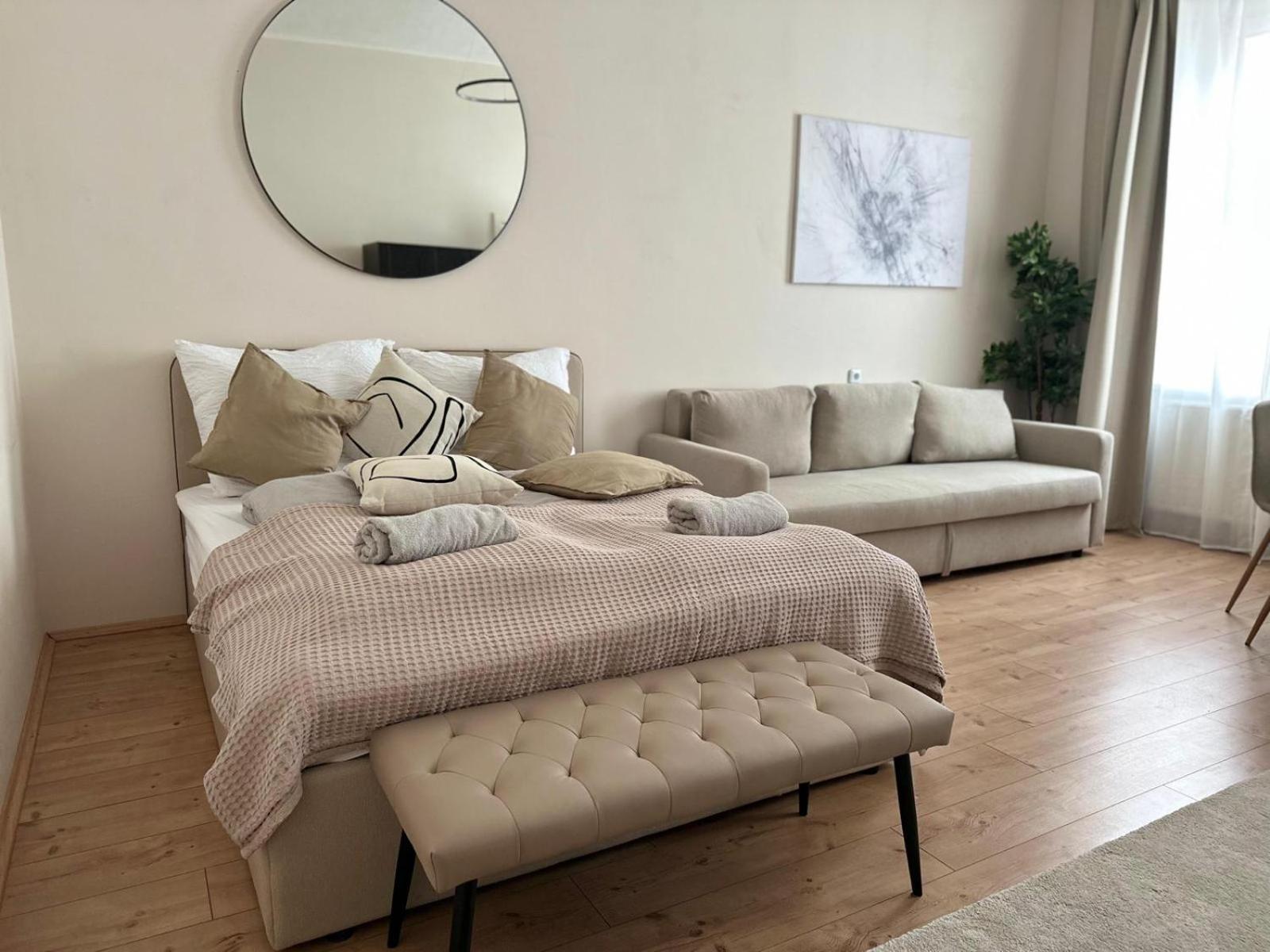 Spacious Apartment, 3 Min To U6 Metro Вена Экстерьер фото
