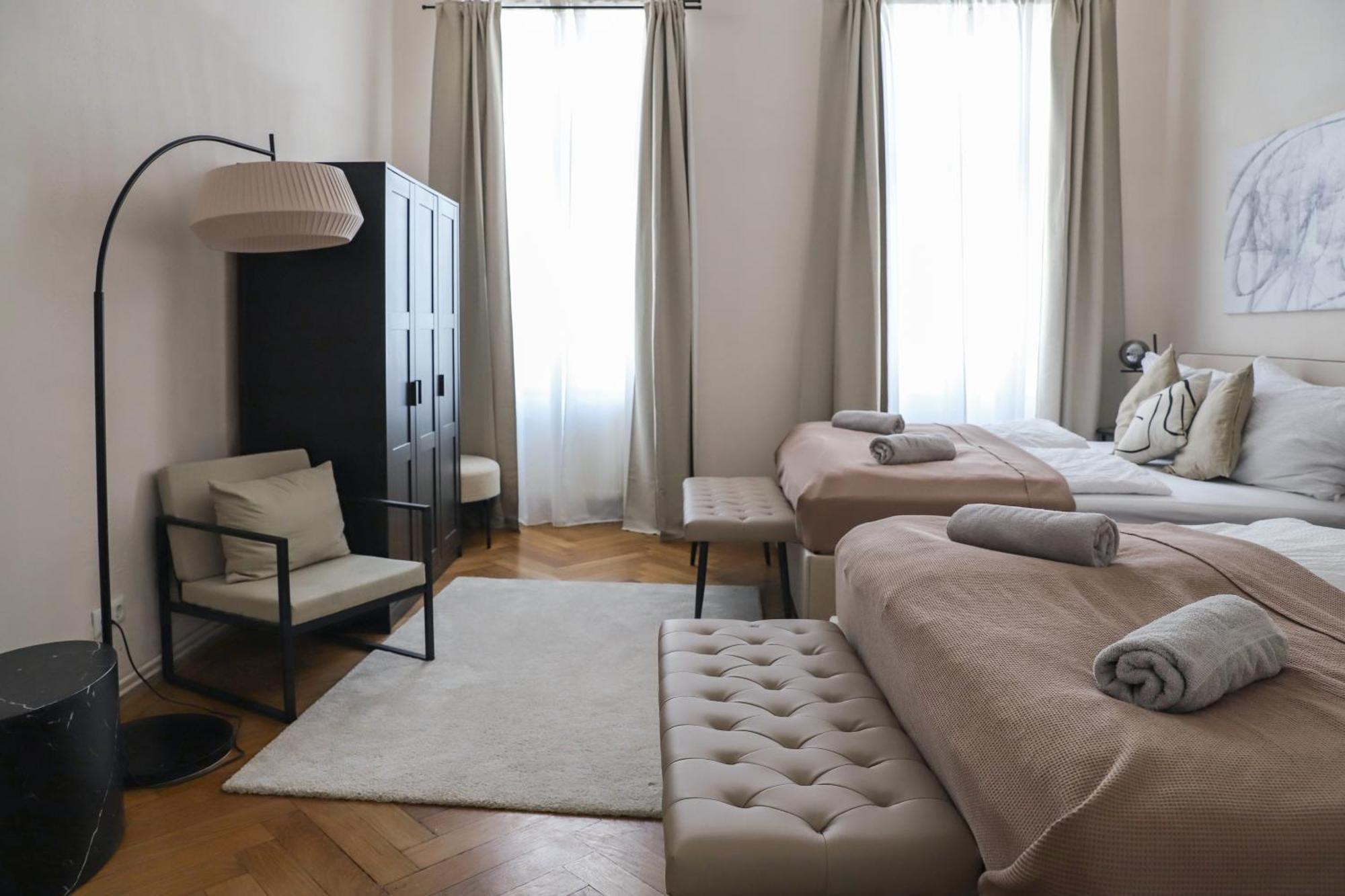 Spacious Apartment, 3 Min To U6 Metro Вена Экстерьер фото